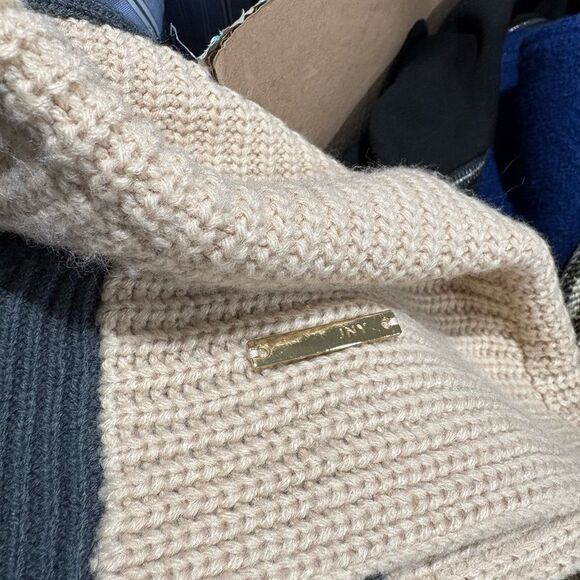 Jones New York Womens Grey, Red and Tan Colorblock Turtleneck Sweater Size S - Picture 6 of 6